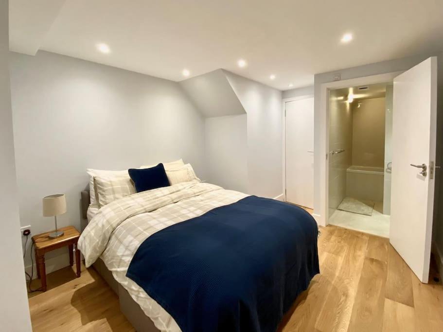 2Bdr Modern Apartment In Hammersmith West Лондон Екстериор снимка