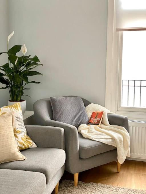 2Bdr Modern Apartment In Hammersmith West Лондон Екстериор снимка