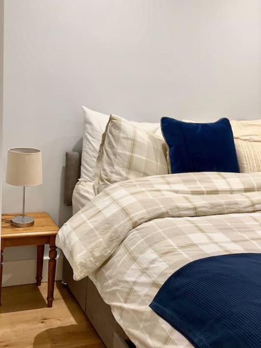 2Bdr Modern Apartment In Hammersmith West Лондон Екстериор снимка